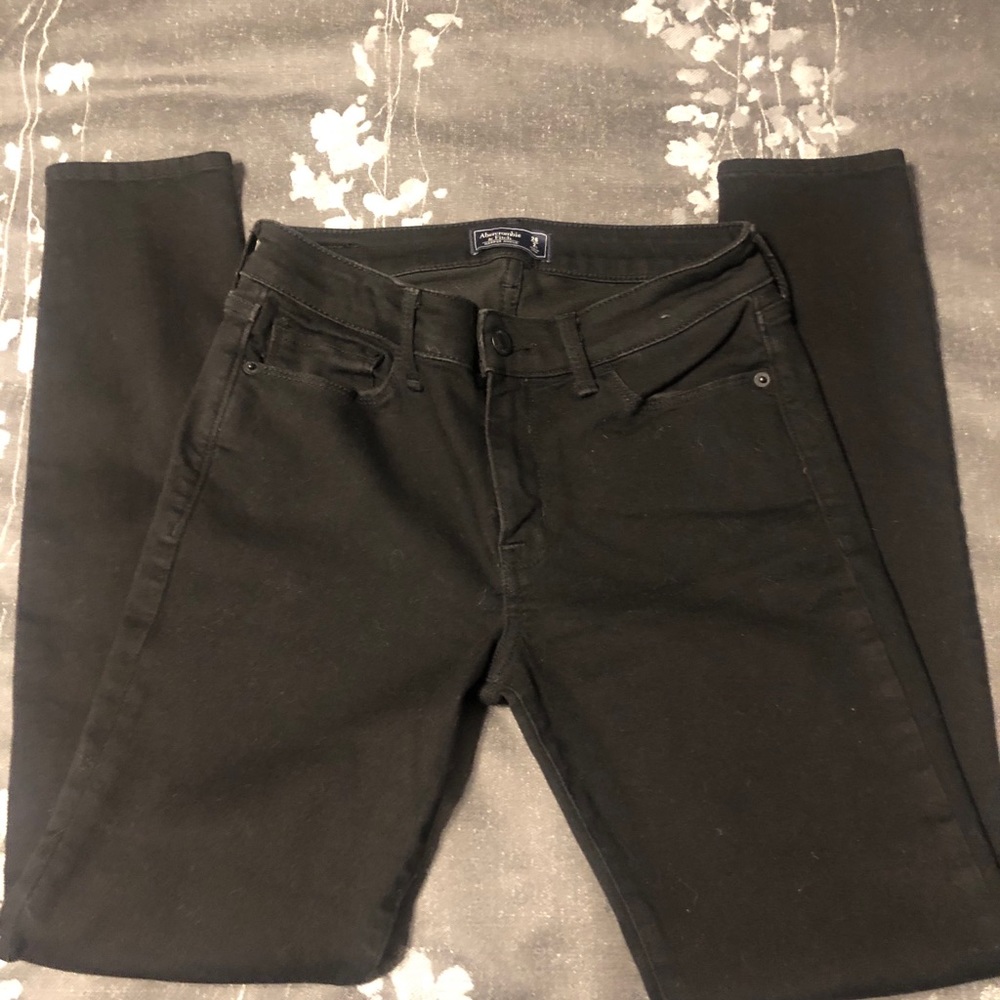 NWOT Abercrombie & Fitch Harper Jeans 2L